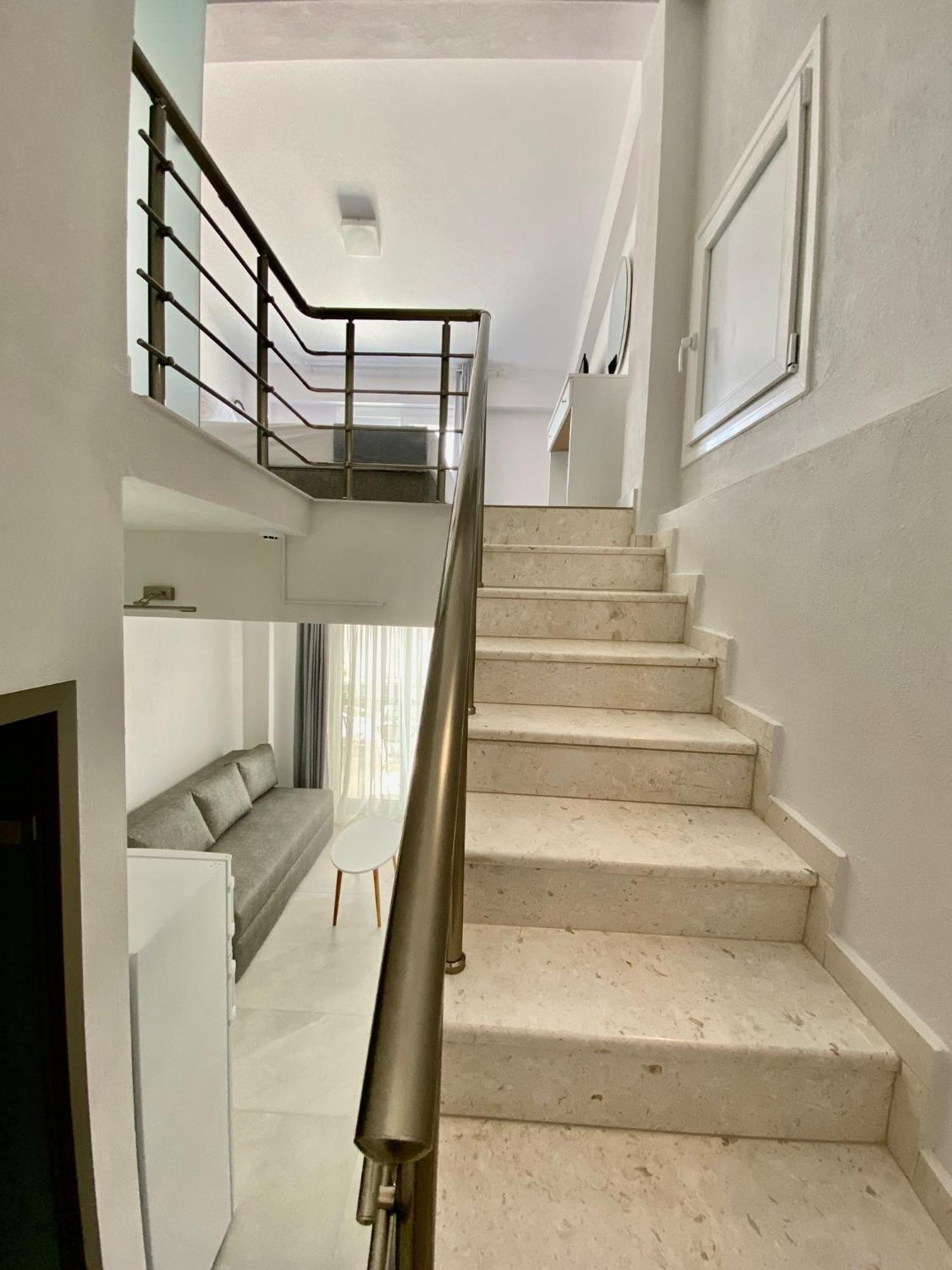 Interni Luxury Living Apartman Nikíti Kültér fotó